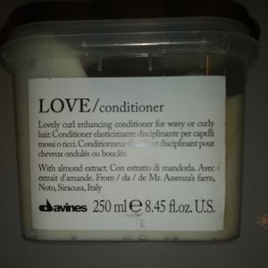 Curl cream conditioner